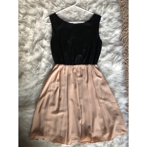 Formal Dress - Picture 1 of 2